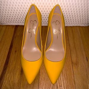 Jessica Simpson heels, yellow, size 6.5